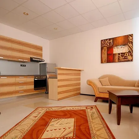 Hotel Ubytovaci Komplex Leo 3*