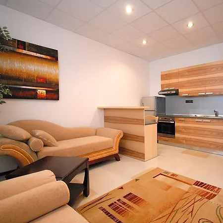 Hotel Ubytovaci Komplex Leo 3*